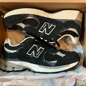 New Balance 2002R Protection Pack Black Grey